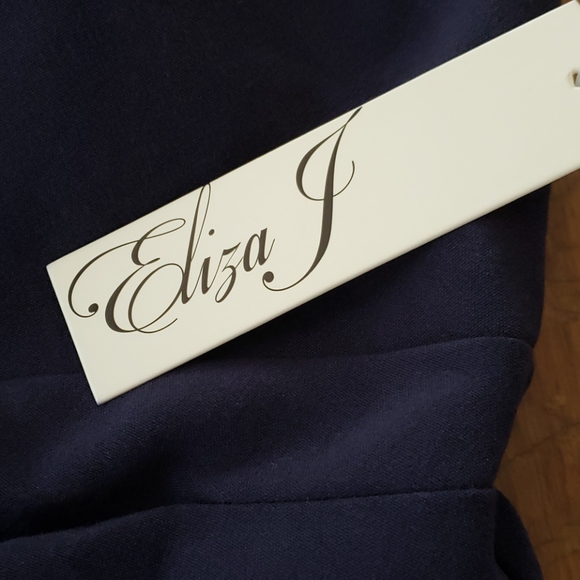 ELIZA J 2 CROSS HALTER GOWN - Picture 4 of 16